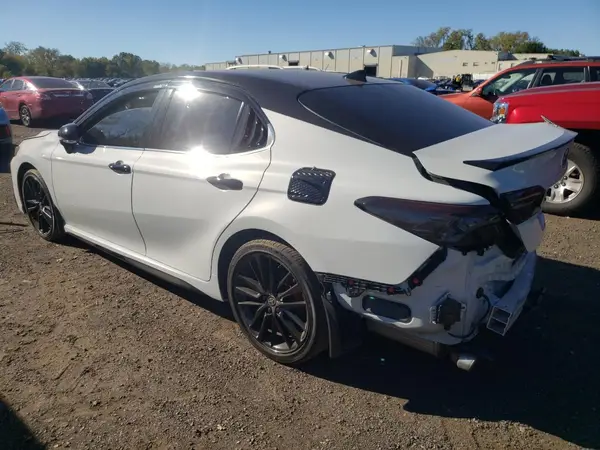 4T1K61BKXPU099405 2023 TOYOTA CAMRY - Image 2