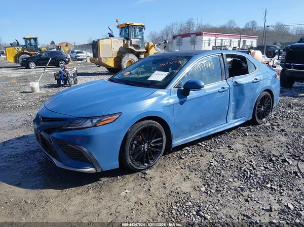 4T1K61BKXRU129943 2024 TOYOTA CAMRY - Image 2