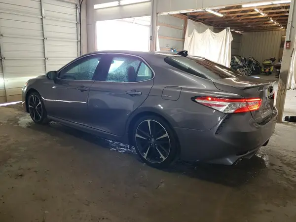 4T1KZ1AK0LU038731 2020 TOYOTA CAMRY - Image 2