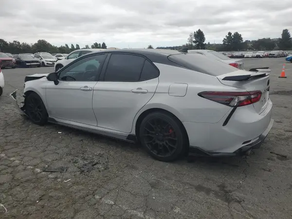 4T1KZ1AK0MU048225 2021 TOYOTA CAMRY - Image 2