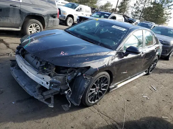 4T1KZ1AK0MU048502 2021 TOYOTA CAMRY - Image 1
