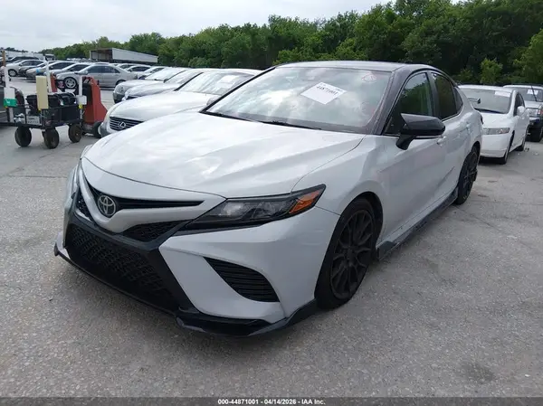4T1KZ1AK0MU052050 2021 TOYOTA CAMRY - Image 2