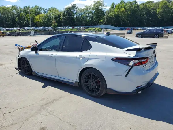 4T1KZ1AK0MU052405 2021 TOYOTA CAMRY - Image 2