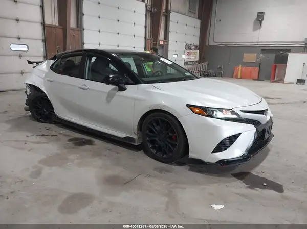 4T1KZ1AK0MU054719 2021 TOYOTA CAMRY - Image 1