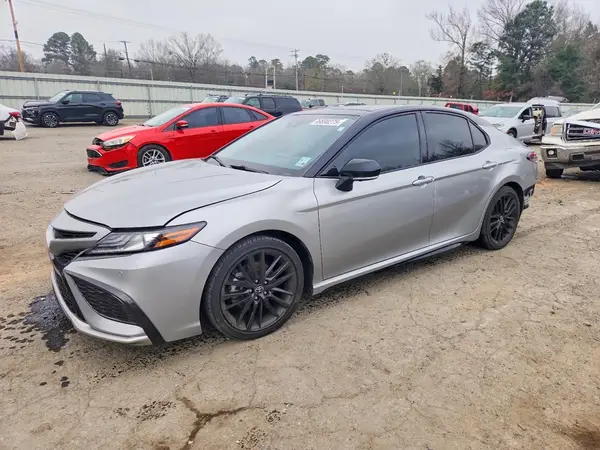 4T1KZ1AK0MU056759 2021 TOYOTA CAMRY - Image 1