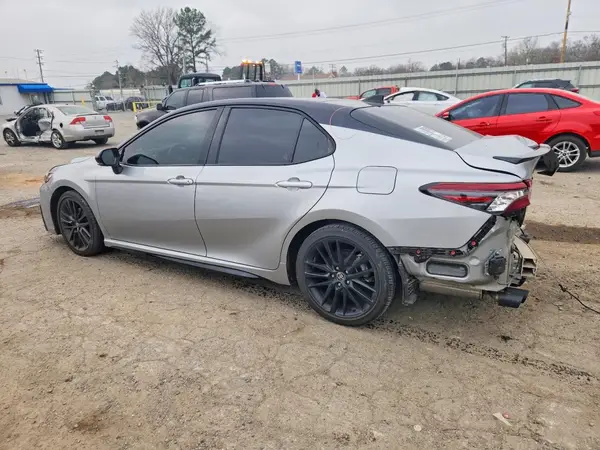 4T1KZ1AK0MU056759 2021 TOYOTA CAMRY - Image 2