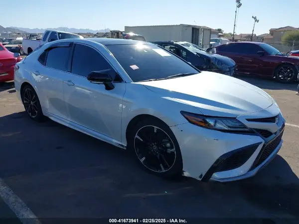 4T1KZ1AK0NU064491 2022 TOYOTA CAMRY - Image 1