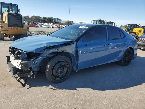 4T1KZ1AK0NU064944 2022 TOYOTA CAMRY - Image 1