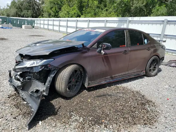 4T1KZ1AK0NU065463 2022 TOYOTA CAMRY - Image 1