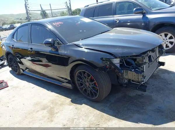 4T1KZ1AK0NU065933 2022 TOYOTA CAMRY - Image 1