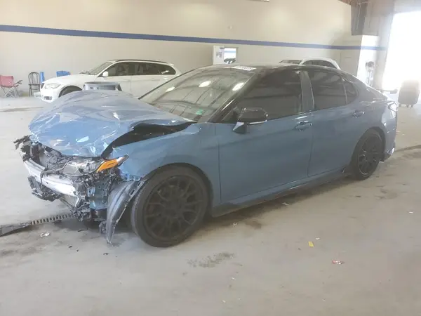 4T1KZ1AK0NU066287 2022 TOYOTA CAMRY - Image 1
