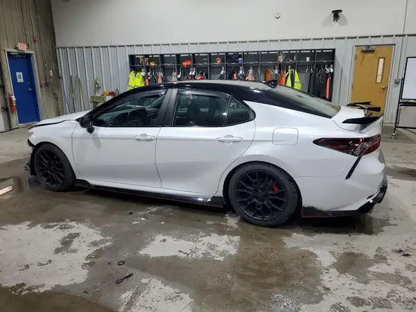 4T1KZ1AK0NU066306 2022 TOYOTA CAMRY - Image 2