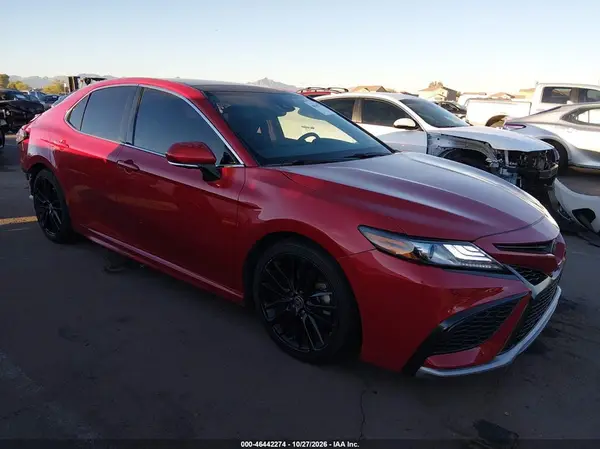 4T1KZ1AK0NU067164 2022 TOYOTA CAMRY - Image 1