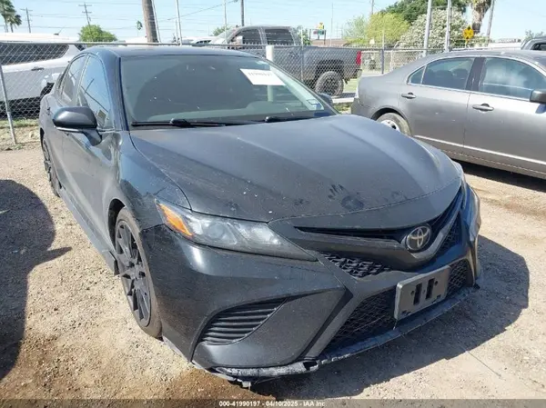4T1KZ1AK0NU067746 2022 TOYOTA CAMRY - Image 1