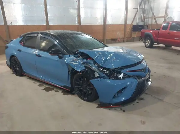 4T1KZ1AK0NU068749 2022 TOYOTA CAMRY - Image 1