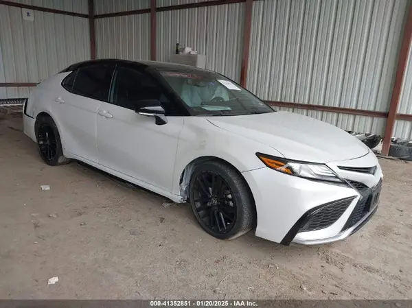 4T1KZ1AK0NU069545 2022 TOYOTA CAMRY - Image 1