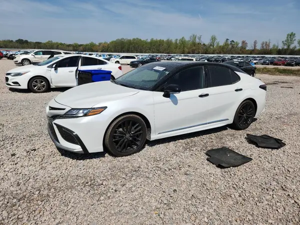 4T1KZ1AK0RU098565 2024 TOYOTA CAMRY - Image 1