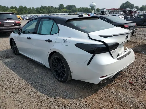 4T1KZ1AK1LU033862 2020 TOYOTA CAMRY - Image 2