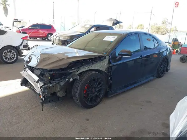 4T1KZ1AK1MU048329 2021 TOYOTA CAMRY - Image 2