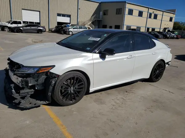 4T1KZ1AK1MU050078 2021 TOYOTA CAMRY - Image 1