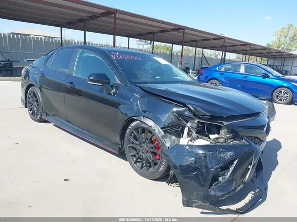 4T1KZ1AK1MU056334 2021 TOYOTA CAMRY - Image 1