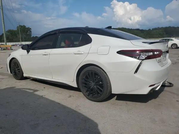 4T1KZ1AK1MU060111 2021 TOYOTA CAMRY - Image 2