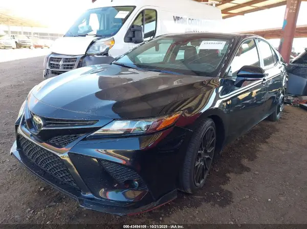 4T1KZ1AK1NU062362 2022 TOYOTA CAMRY - Image 2