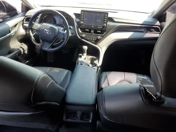 4T1KZ1AK1NU064368 2022 TOYOTA CAMRY - Image 8