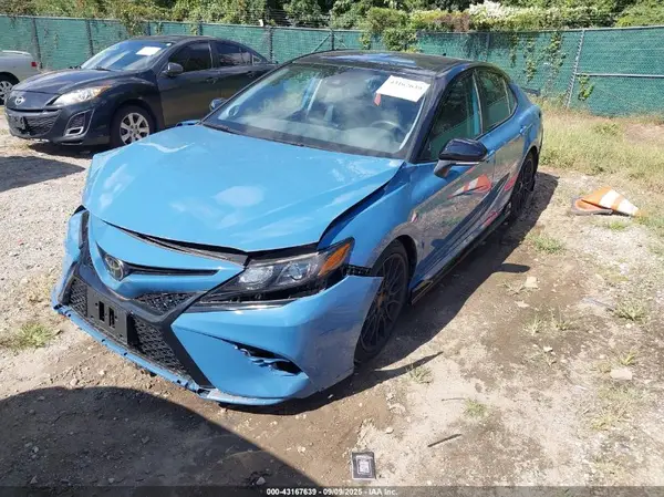 4T1KZ1AK1NU071157 2022 TOYOTA CAMRY - Image 2