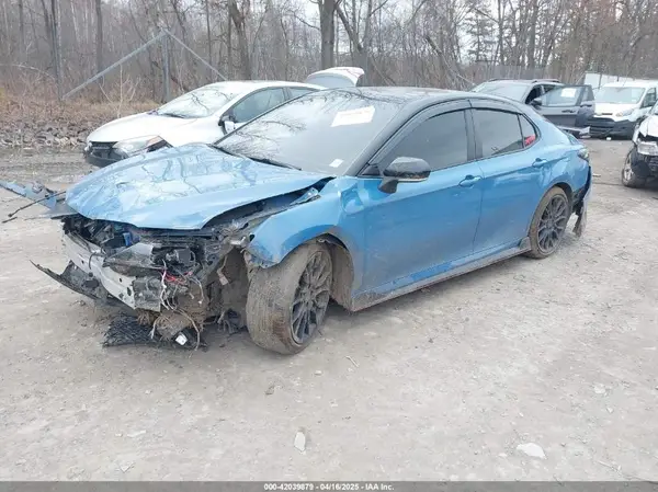 4T1KZ1AK1NU071580 2022 TOYOTA CAMRY - Image 2