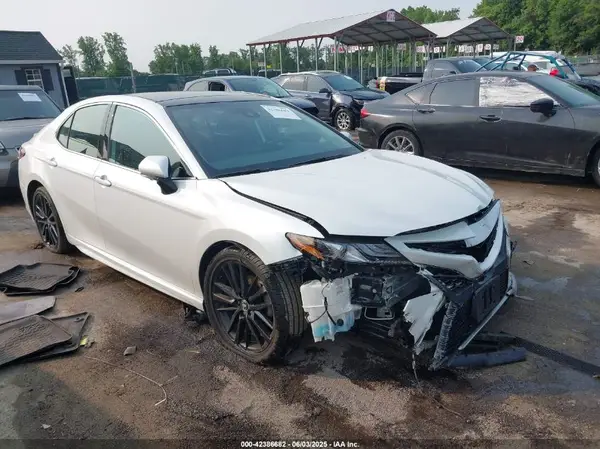 4T1KZ1AK1PU075938 2023 TOYOTA CAMRY - Image 1