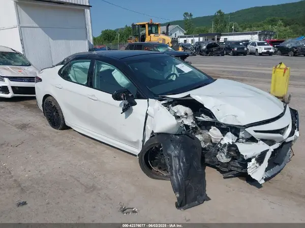4T1KZ1AK1PU081786 2023 TOYOTA CAMRY - Image 1