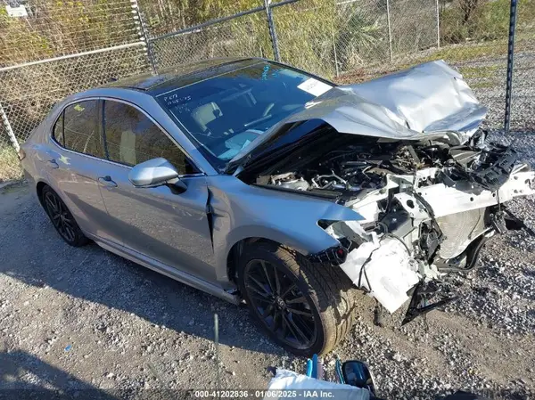 4T1KZ1AK1RU088675 2024 TOYOTA CAMRY - Image 1