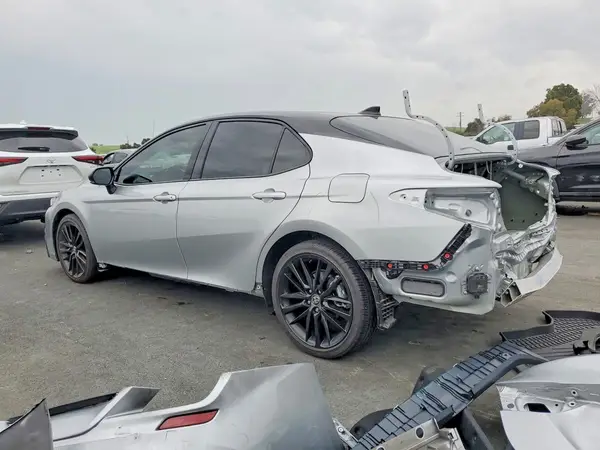 4T1KZ1AK1RU094301 2024 TOYOTA CAMRY - Image 2