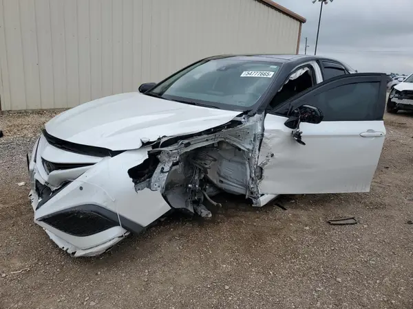 4T1KZ1AK1RU096064 2024 TOYOTA CAMRY - Image 1