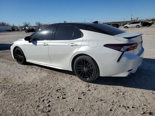 4T1KZ1AK1RU099563 2024 TOYOTA CAMRY - Image 2