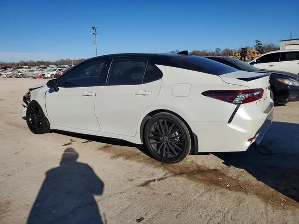 4T1KZ1AK1RU101005 2024 TOYOTA CAMRY - Image 2