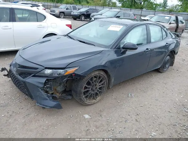 4T1KZ1AK1RU102588 2024 TOYOTA CAMRY - Image 2