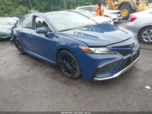 4T1KZ1AK1RU103711 2024 TOYOTA CAMRY - Image 1