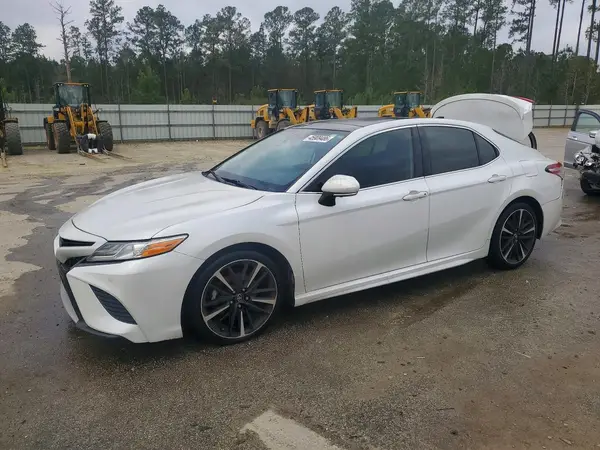 4T1KZ1AK2LU035572 2020 TOYOTA CAMRY - Image 1