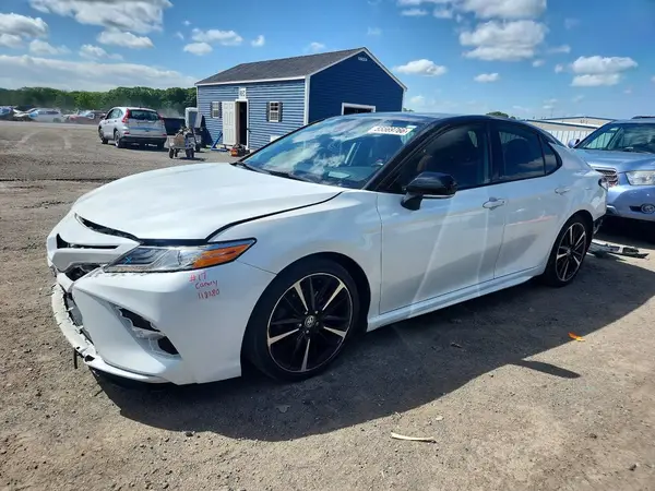 4T1KZ1AK2LU040688 2020 TOYOTA CAMRY - Image 1