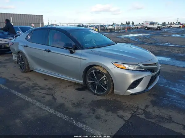 4T1KZ1AK2LU042490 2020 TOYOTA CAMRY - Image 1