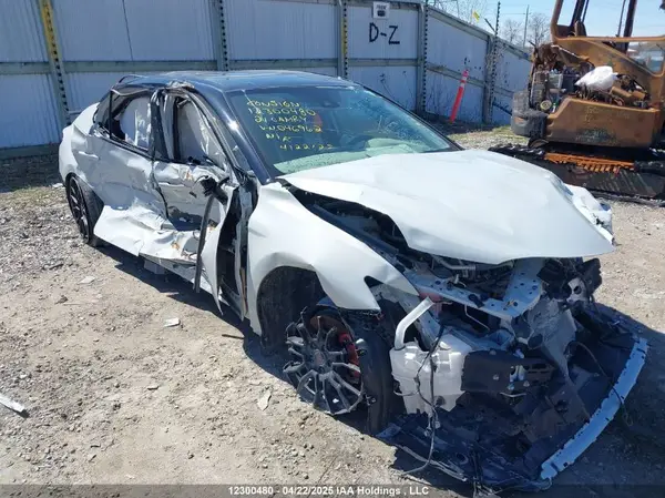 4T1KZ1AK2MU046962 2021 TOYOTA CAMRY - Image 1