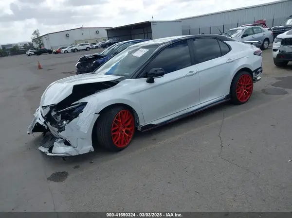 4T1KZ1AK2MU048176 2021 TOYOTA CAMRY - Image 2