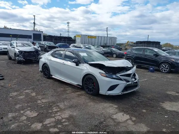 4T1KZ1AK2MU049392 2021 TOYOTA CAMRY - Image 1