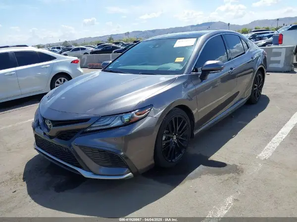 4T1KZ1AK2MU059095 2021 TOYOTA CAMRY - Image 2