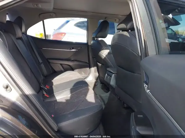 4T1KZ1AK2MU059095 2021 TOYOTA CAMRY - Image 8