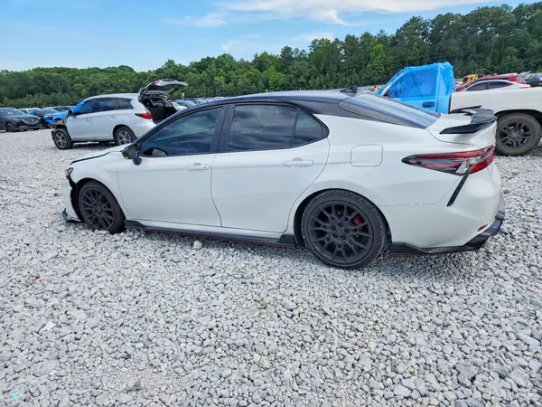 4T1KZ1AK2RU097613 2024 TOYOTA CAMRY - Image 2