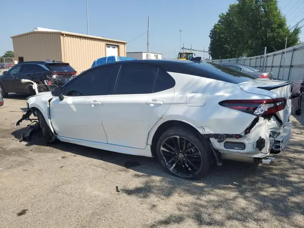 4T1KZ1AK2RU098647 2024 TOYOTA CAMRY - Image 2