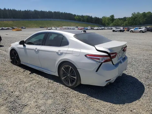 4T1KZ1AK3LU035080 2020 TOYOTA CAMRY - Image 2
